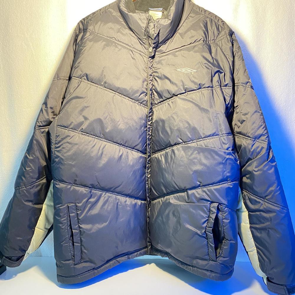 Umbro fill down black XL